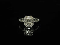 Yuna 0.40-Carat Diamond Halo Ring Set in 18K White Gold