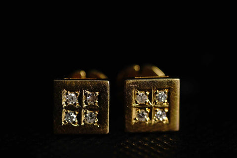 Reine 14k Gold Cube Design Stud Earrings