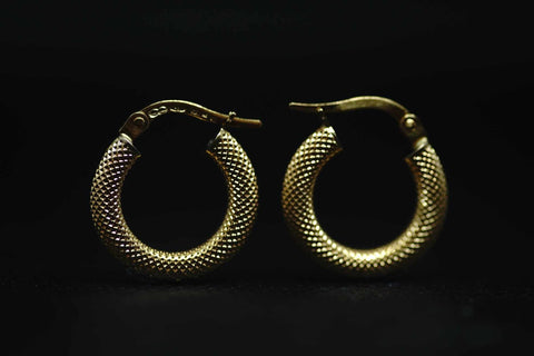 Andrée 18k Yellow Gold Hoop Earrings