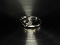 Fossete 18k White Gold Tension Ring