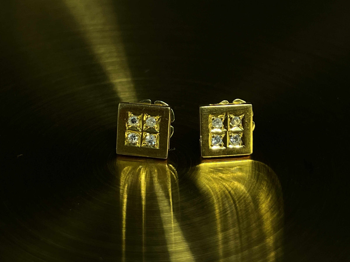 Reine 14k Gold Cube Design Stud Earrings