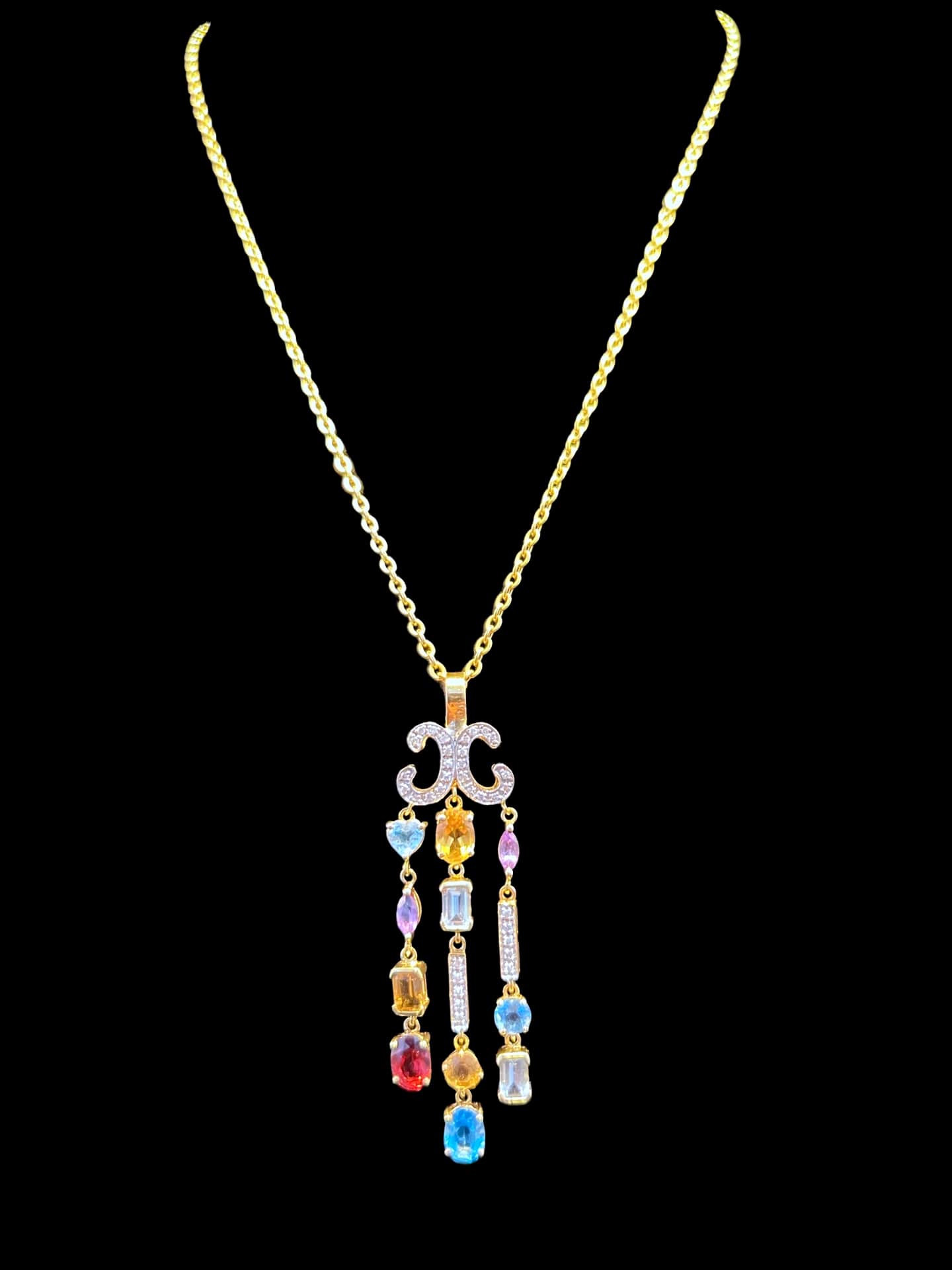 Hortense 18k Yellow Gold Pendant and Necklace Set