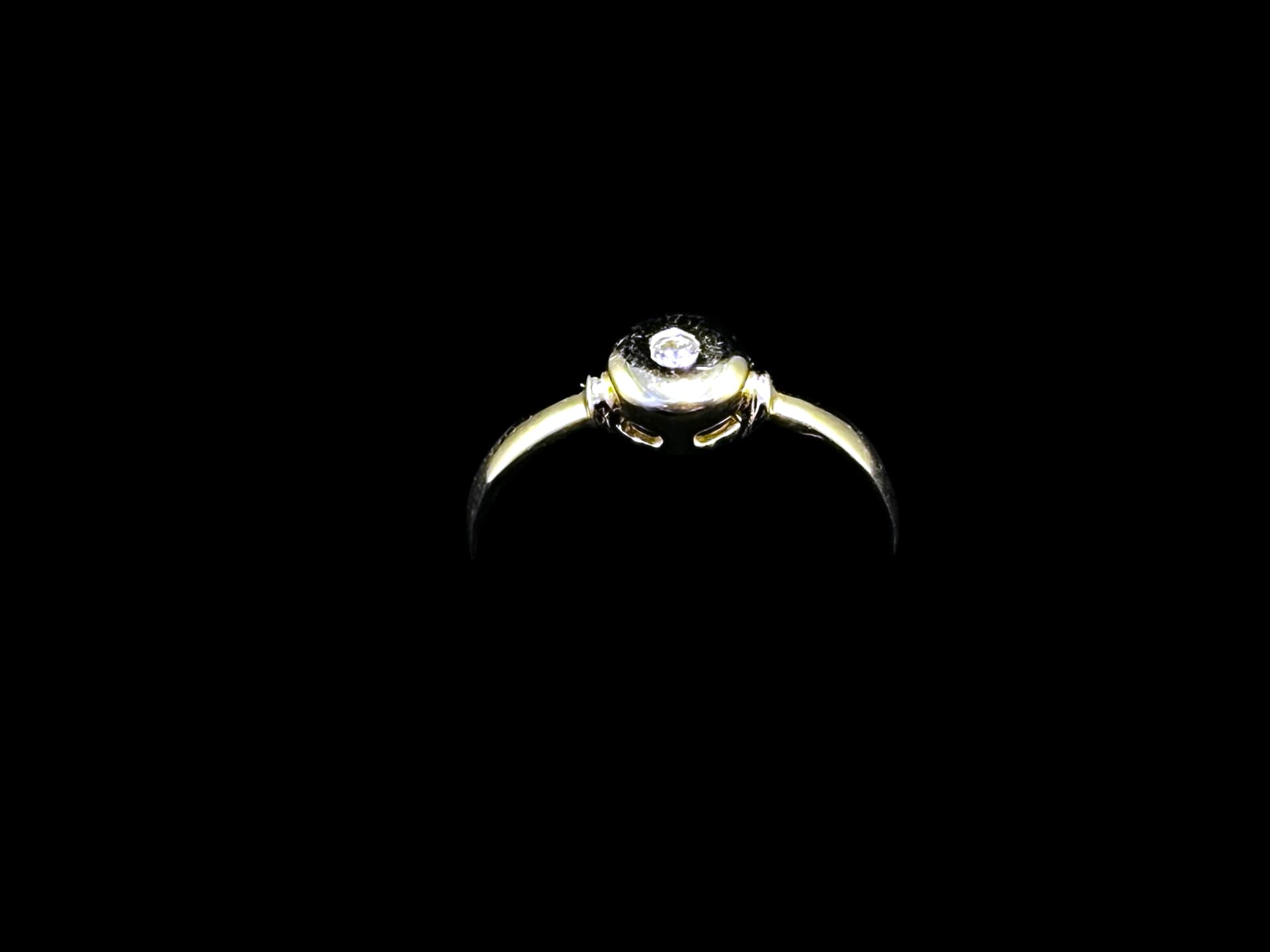 Félice 14k Yellow Gold Bezel Ring