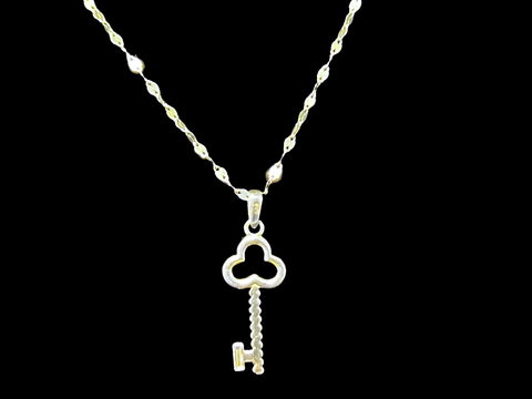 Elle 18k Gold Princess Necklace and Pendant Set